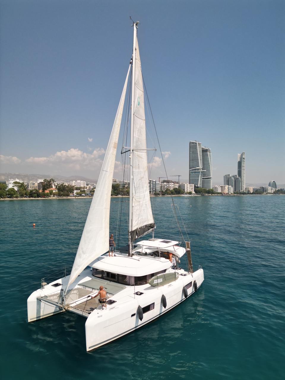 Lagoon 42
